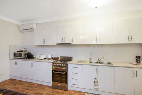 Hahndorf House B&B - Accommodation Main Beach 7