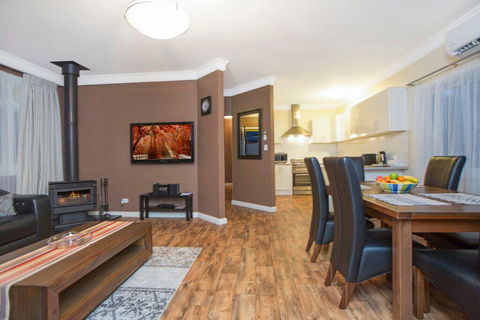 Hahndorf House B&B - Accommodation Main Beach 27