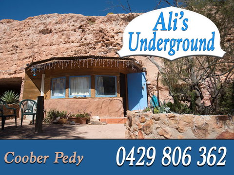 Ali\'s Underground Studio - Accommodation Main Beach 2