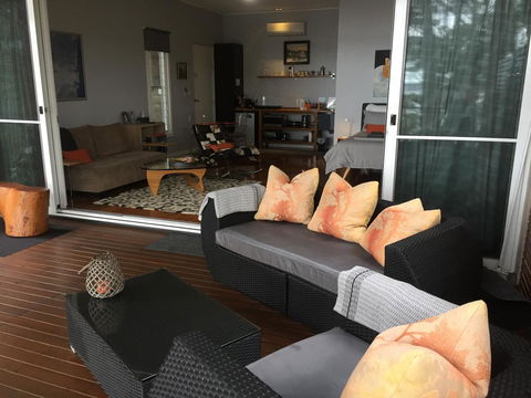 Smiths Lake House - Accommodation Main Beach 2