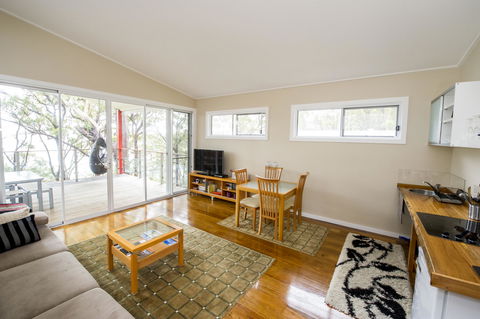 Smiths Lake House - Accommodation Main Beach 24