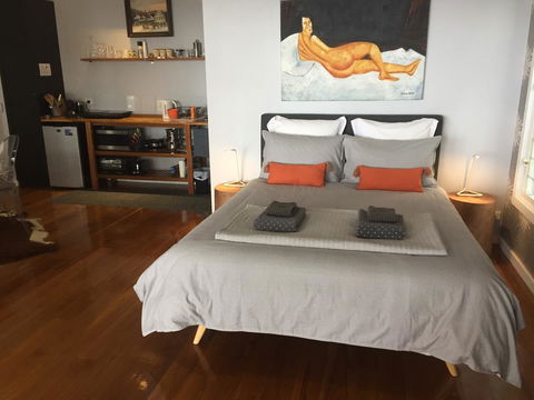 Smiths Lake House - Accommodation Main Beach 7