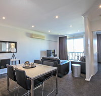 Adelaide DressCircle Apartments - Archer Street - Accommodation Main Beach