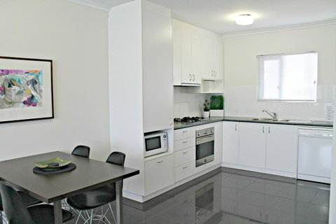 Adelaide DressCircle Apartments - Archer Street - Accommodation Main Beach 10