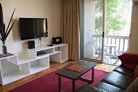Adelaide DressCircle Apartments - Archer Street - Accommodation Main Beach 14