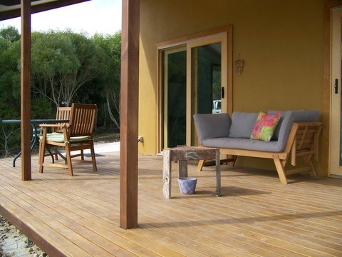 Mallee Bark Retreat - Accommodation Main Beach 1