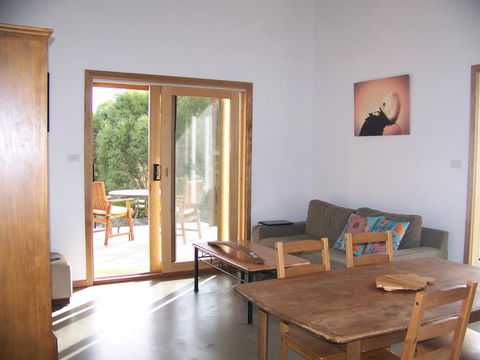 Mallee Bark Retreat - Accommodation Main Beach 5