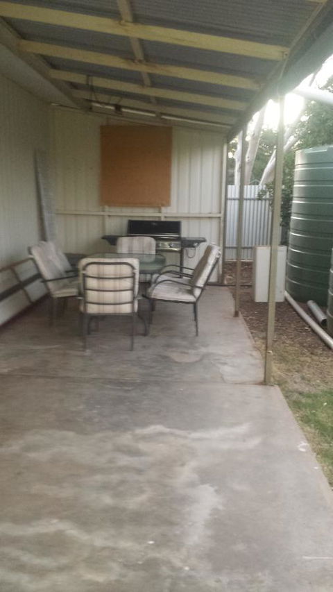 The Quorn-er House - Accommodation Main Beach 19
