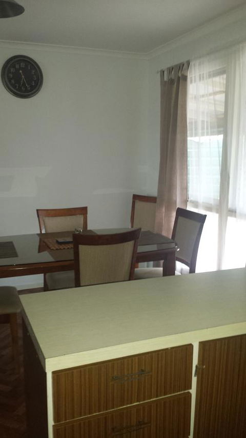 The Quorn-er House - Accommodation Main Beach 14