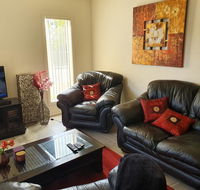 Explore Adelaide Gawler the Barossa and Clare Valleys all-in-one - Accommodation Main Beach