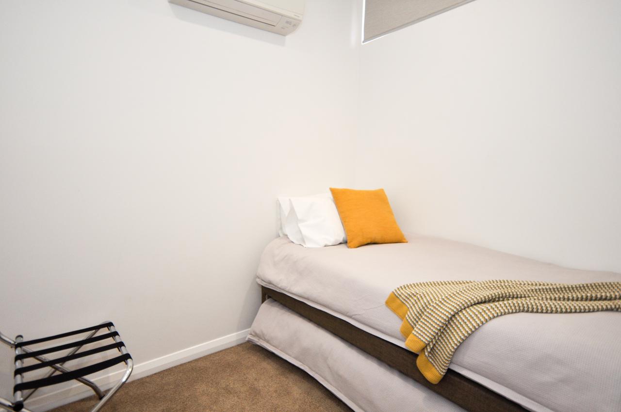  Accommodation Main Beach