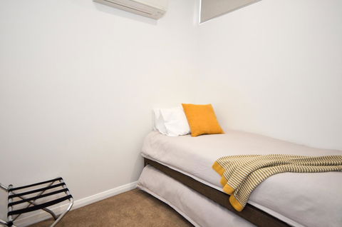 Loxton Courthouse Apartments - Accommodation Main Beach 0