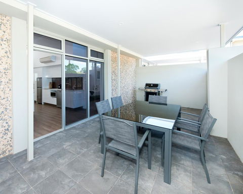 Loxton Courthouse Apartments - Accommodation Main Beach 11