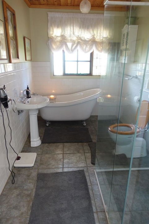 Amy\'s House Bed & Breakfast - Accommodation Main Beach 41