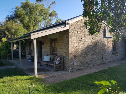Amy\'s House Bed & Breakfast - Accommodation Main Beach 44