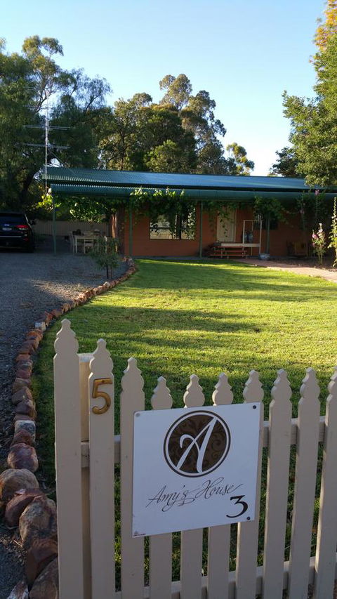 Amy\'s House Bed & Breakfast - Accommodation Main Beach 11