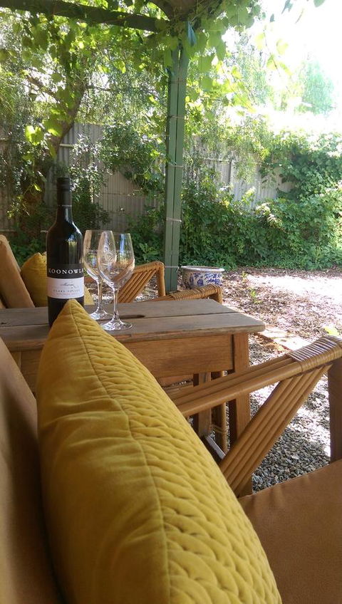 Amy\'s House Bed & Breakfast - Accommodation Main Beach 15