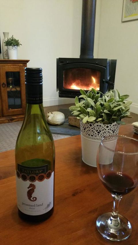 Amy\'s House Bed & Breakfast - Accommodation Main Beach 0