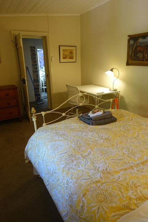 Amy\'s House Bed & Breakfast - Accommodation Main Beach 32