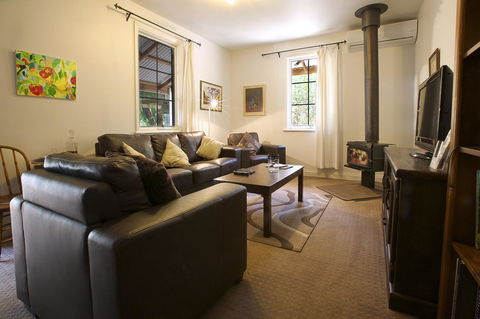 Amy\'s House Bed & Breakfast - Accommodation Main Beach 6