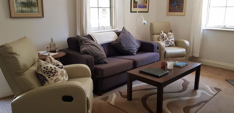 Amy\'s House Bed & Breakfast - Accommodation Main Beach 2