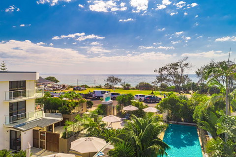 Bayview Beachfront Apartments, In Town Right On The Beach - Accommodation Main Beach 27