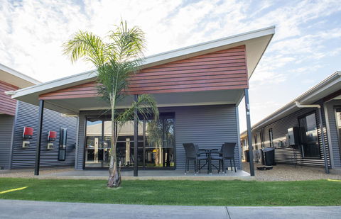 Paringa Resort - Accommodation Main Beach 8