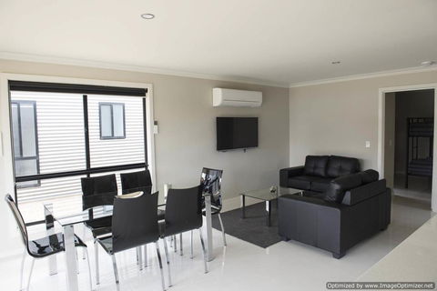 Paringa Resort - Accommodation Main Beach 7