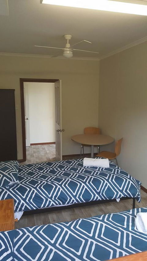 Beachside Escape On The Esplanade - Accommodation Main Beach 9
