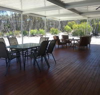 The Island House - Accommodation Main Beach