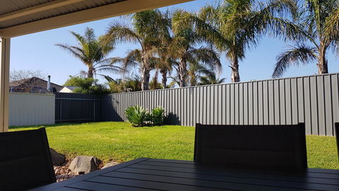 Aldinga Beach Overnighter Or Getaway Home - Accommodation Main Beach 5