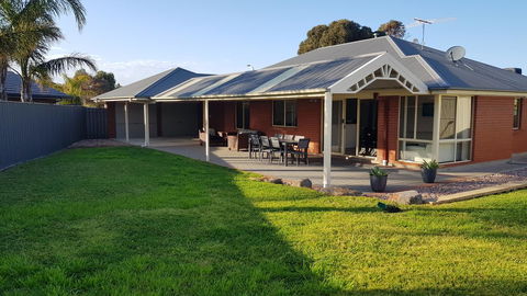 Aldinga Beach Overnighter Or Getaway Home - Accommodation Main Beach 0