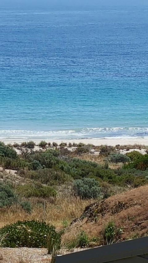 Breeze On Scenic - Accommodation Main Beach 3