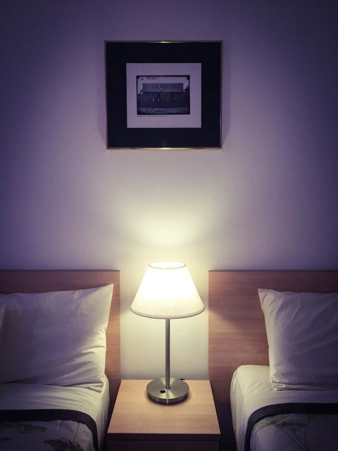 Ten Dollar Town Motel - Accommodation Main Beach 28
