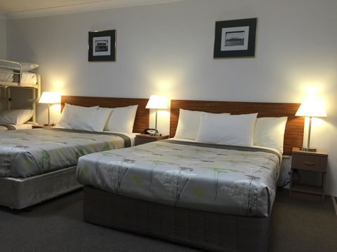 Ten Dollar Town Motel - Accommodation Main Beach 7