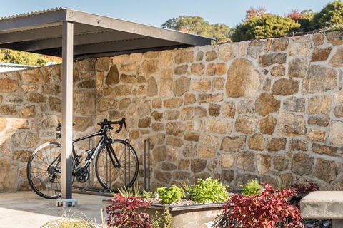 Esto House - Accommodation Main Beach 17