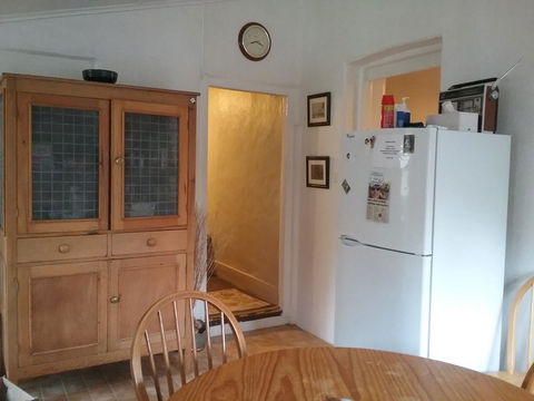 The Pig And Whistle - Accommodation Main Beach 41