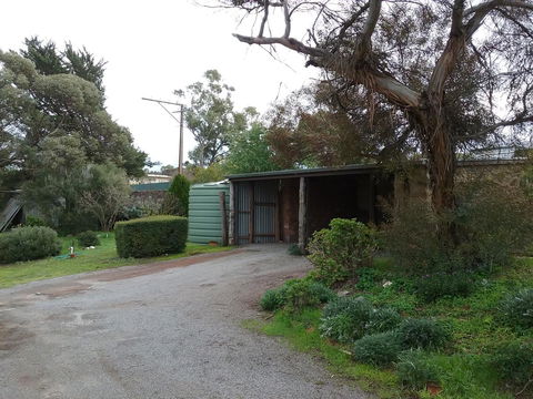 The Pig And Whistle - Accommodation Main Beach 38
