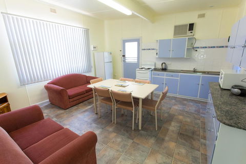 Modra\'s Apartments - Accommodation Main Beach 1