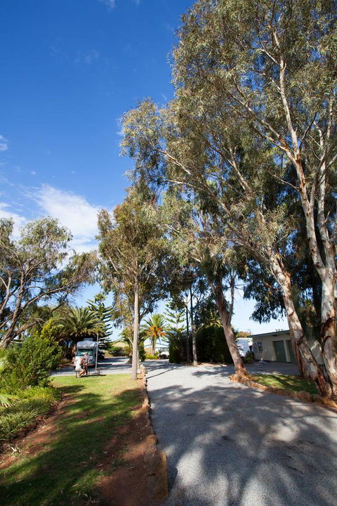 Modra\'s Apartments - Accommodation Main Beach 7