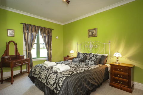 Angaston Saleyards Luxury Accommodation - Accommodation Main Beach 15