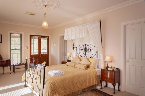 Angaston Saleyards Luxury Accommodation - Accommodation Main Beach 6
