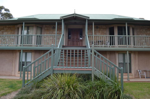 Angaston Saleyards Luxury Accommodation - Accommodation Main Beach 35