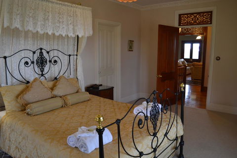 Angaston Saleyards Luxury Accommodation - Accommodation Main Beach 38