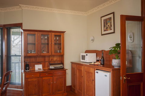 Angaston Saleyards Luxury Accommodation - Accommodation Main Beach 21