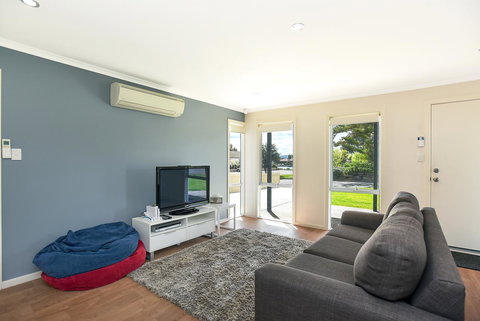 'Hope House' - Encounter Bay - Accommodation Main Beach 9