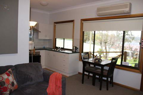 Owl Place In Hahndorf - Accommodation Main Beach 2