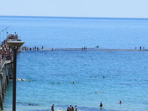 McCloud House - Accommodation Main Beach 2