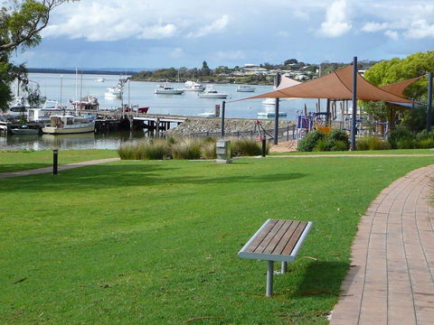 Longbeach Apartments - Accommodation Main Beach 10