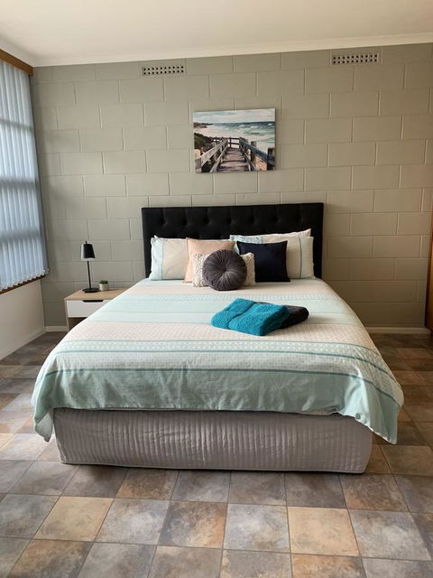 Longbeach Apartments - Accommodation Main Beach 3